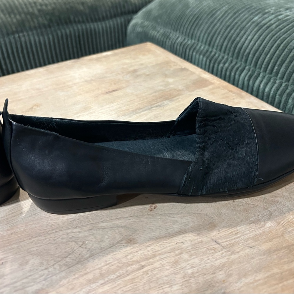 Miz Mooz | Distressed Black Leather Flats | Women’s 40/9-9.5 - Picture 8 of 11